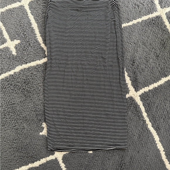 Old Navy Stretch Maxi Striped Skirt - Picture 2 of 4